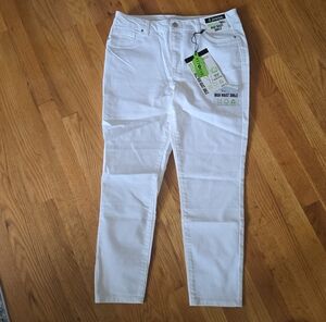 NWT d.jean High Waist Ankle White Jeans
